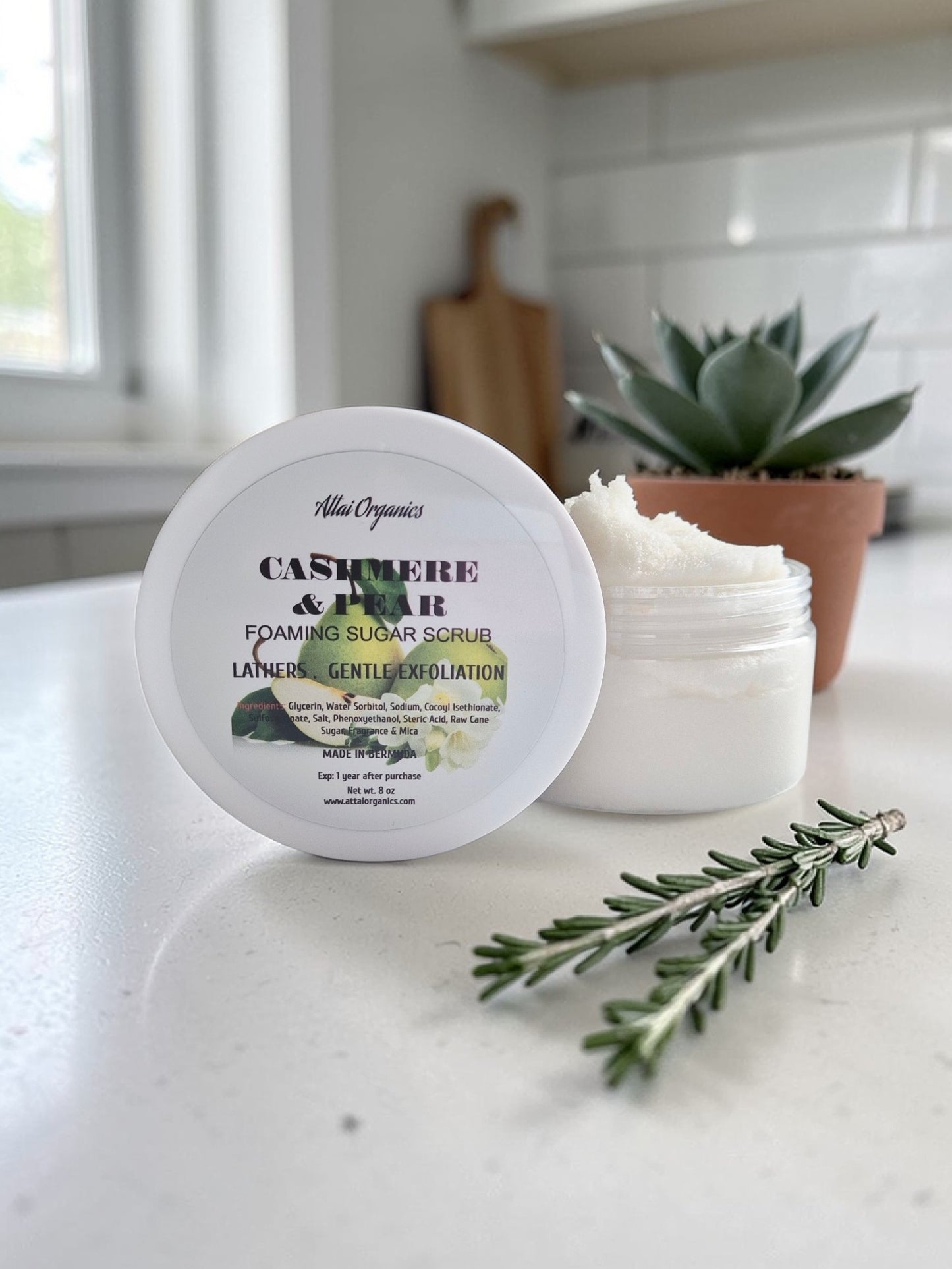 Cashmere & Pear Foaming Sugar Scrub