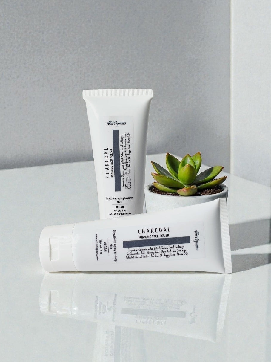 ' Activated Charcoal ' Foaming Face Polish