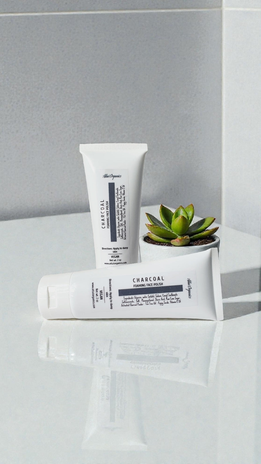 ' Activated Charcoal ' Foaming Face Polish